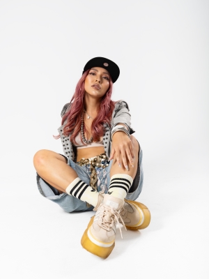 IYONA
